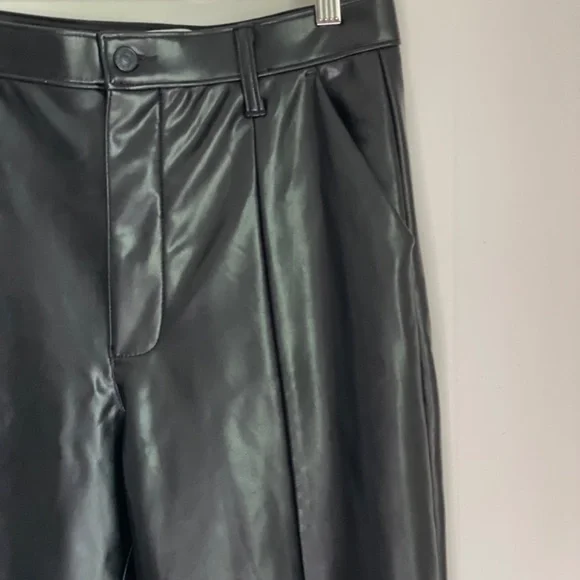 Abercrombie & Fitch The Skinny Ultra High Rise Black Vegan Leather Pants 8/29L - Picture 4 of 14